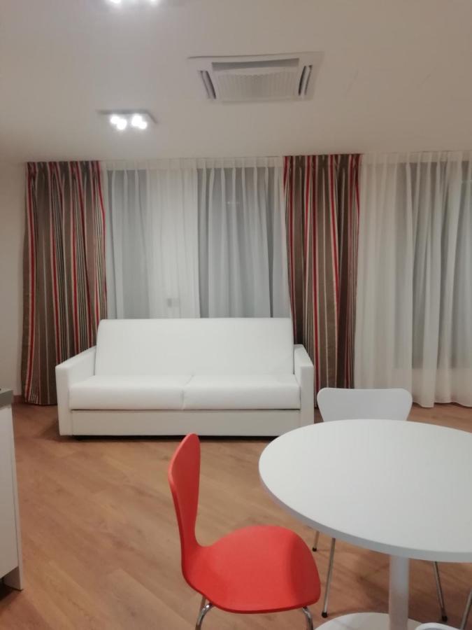 Bb Hotels Aparthotel Isola Milano Eksteriør billede